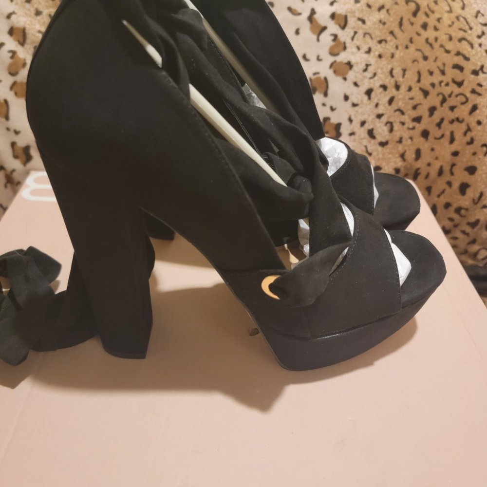 Lace Up Platform Heels - Picture 4 of 5